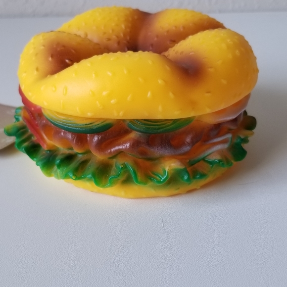 Squeak Hamburger Dog Toy New - Picture 10 of 12